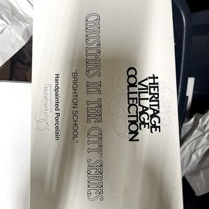 Dept 56- Christmas in the City "Heritage Museum of Art"